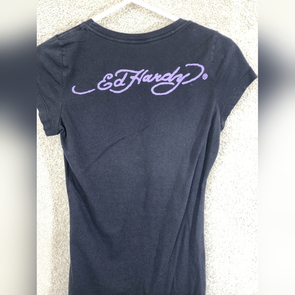 Ed Hardy Black T-Shirt with Red Fish Design - Picture 4 of 5